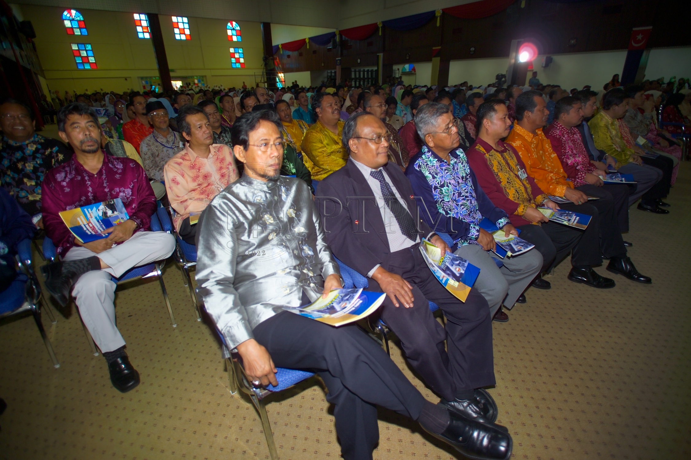 PTPM 05 05 guru D8XZ6495